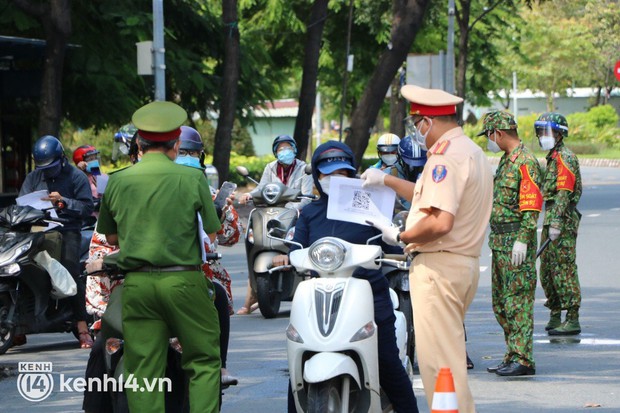 TP.HCM không sử dụng giấy đi đường sau 30/9, xe cộ được lưu thông nội thành - Ảnh 1. TP.HCM không sử dụng giấy đi đường sau 30/9, xe cộ được lưu thông nội thành - Ảnh 1.