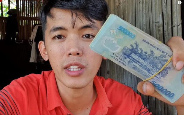 Sau 2 năm, YouTuber nghèo nhất Việt Nam kiếm được 2,5 tỷ đồng từ YouTube? - Ảnh 1.