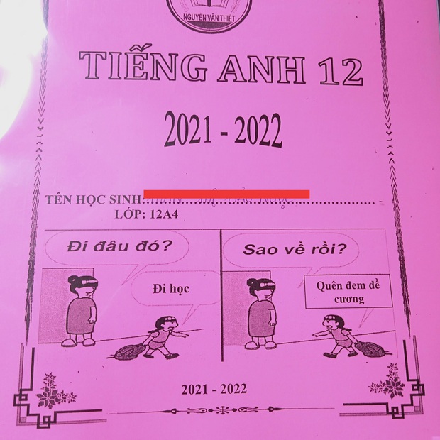 Học trò nhận đề cương cô giáo phát, mới cầm lên đã phát sợ với lời nhắc này, đảm bảo chả ai dám làm mất cuốn sách - Ảnh 1. Học trò nhận đề cương cô giáo phát, mới cầm lên đã phát sợ với lời nhắc này, đảm bảo chả ai dám làm mất cuốn sách - Ảnh 1.