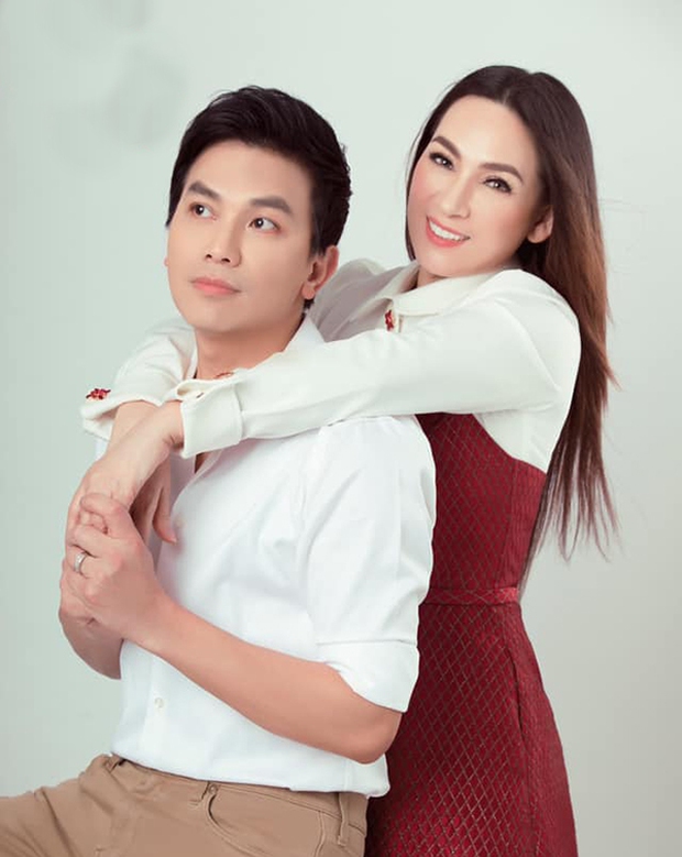 Cụ bà sốc khi nghe tin Phi Nhung qua đời: Nụ cười chợt tắt, thốt lên 2 từ Trời ơi! - Ảnh 7. Cụ bà sốc khi nghe tin Phi Nhung qua đời: Nụ cười chợt tắt, thốt lên 2 từ Trời ơi! - Ảnh 7.