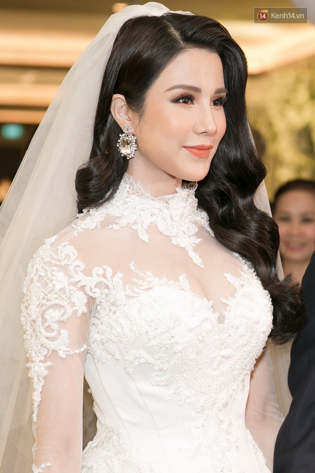 Hội mỹ nhân hot nhất Next Top Model mùa 1 sau 11 năm: Cả dàn thành dâu hào môn, Đàm Thu Trang - Phạm Hương gây xôn xao vì hôn nhân - Ảnh 13. Hội mỹ nhân hot nhất Next Top Model mùa 1 sau 11 năm: Cả dàn thành dâu hào môn, Đàm Thu Trang - Phạm Hương gây xôn xao vì hôn nhân - Ảnh 13.