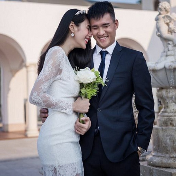 Thủy Tiên từng bị xem là sao chổi trong cuộc đời Công Vinh: Mọi người nói anh Vinh bị biến chất từ lúc quen tôi - Ảnh 5. Thủy Tiên từng bị xem là sao chổi trong cuộc đời Công Vinh: Mọi người nói anh Vinh bị biến chất từ lúc quen tôi - Ảnh 5.