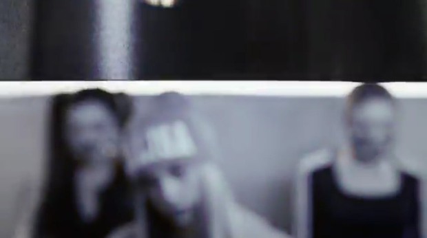 9 điều bạn đã bỏ lỡ trong teaser MV của Lisa: Sự liên kết với các MV BLACKPINK, niềm tự hào Thái Lan qua 1 chi tiết nhỏ - Ảnh 12. 9 điều bạn đã bỏ lỡ trong teaser MV của Lisa: Sự liên kết với các MV BLACKPINK, niềm tự hào Thái Lan qua 1 chi tiết nhỏ - Ảnh 12.