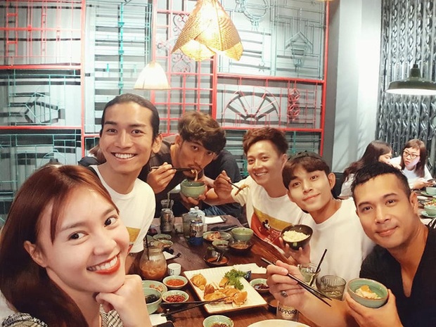 Trấn Thành từng kêu trời không thấu vì nhà hàng vừa khai trương đã dính lô cốt, sau 3 năm kinh doanh tình hình liệu có ổn hơn? - Ảnh 9. Trấn Thành từng kêu trời không thấu vì nhà hàng vừa khai trương đã dính lô cốt, sau 3 năm kinh doanh tình hình liệu có ổn hơn? - Ảnh 9.