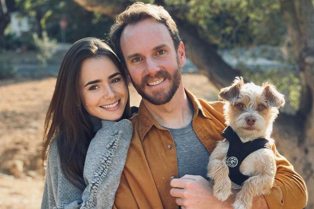 Bạch Tuyết Lily Collins chính thức kết hôn với đạo diễn hơn 6 tuổi, ảnh cưới gây bão vì đẹp như thước phim Twilight - Ảnh 5. Bạch Tuyết Lily Collins chính thức kết hôn với đạo diễn hơn 6 tuổi, ảnh cưới gây bão vì đẹp như thước phim Twilight - Ảnh 5.
