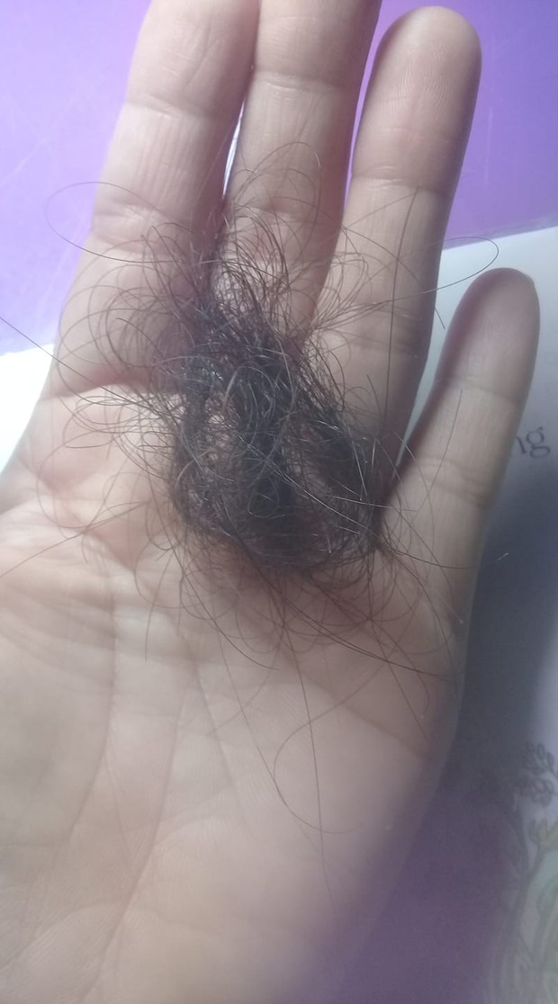Thu đi để lại lá vàng, chải qua chải lại tóc càng xác xơ - Ảnh 6. Thu đi để lại lá vàng, chải qua chải lại tóc càng xác xơ - Ảnh 6.
