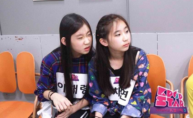 Sự nghiệp lênh đênh của Chaeyeon: Lỡ cơ hội debut với TWICE, IZ*ONE tan rã chóng vánh, đến lúc đi thi đấu thì liên tục rơi nước mắt - Ảnh 5. Sự nghiệp lênh đênh của Chaeyeon: Lỡ cơ hội debut với TWICE, IZ*ONE tan rã chóng vánh, đến lúc đi thi đấu thì liên tục rơi nước mắt - Ảnh 5.