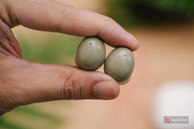Đánh giá Galaxy Buds 2: lựa chọn dành cho các fan Android, đối trọng của Apple AirPods - Ảnh 10. Đánh giá Galaxy Buds 2: lựa chọn dành cho các fan Android, đối trọng của Apple AirPods - Ảnh 10.