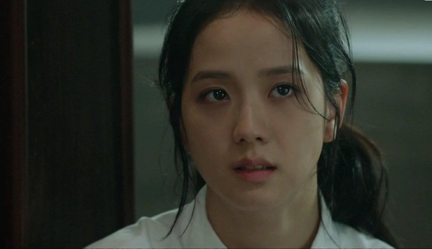 Snowdrop tập 6 tiếp tục ngược hết nước mắt: Jisoo (BLACKPINK) tự đâm đầu vào chỗ chết, còn bị crush dọa bắn - Ảnh 2. Snowdrop tập 6 tiếp tục ngược hết nước mắt: Jisoo (BLACKPINK) tự đâm đầu vào chỗ chết, còn bị crush dọa bắn - Ảnh 2.