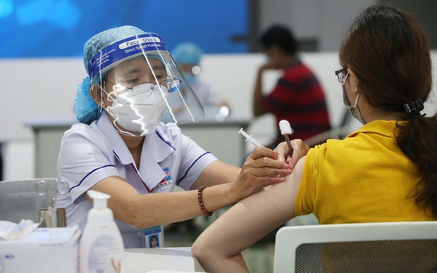 Dự kiến ngày mai, Hà Nội tiêm vaccine Covid-19 cho trẻ từ 5 đến dưới 12 tuổi - Ảnh 1.