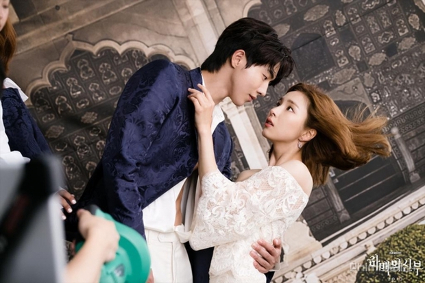 4 cặp đôi hủy diệt chemistry trên phim Hàn: Song Hye Kyo hai lần dính dớp, cặp cuối chả hiểu sao bị đồn yêu nhau - Ảnh 5. 4 cặp đôi hủy diệt chemistry trên phim Hàn: Song Hye Kyo hai lần dính dớp, cặp cuối chả hiểu sao bị đồn yêu nhau - Ảnh 5.