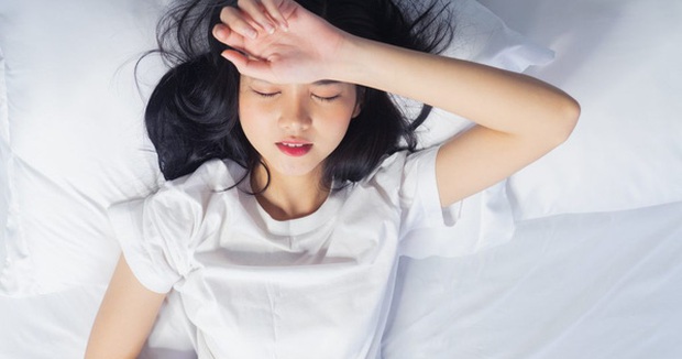 4 tín hiệu xuất hiện khi ngủ ngầm cảnh báo phổi của bạn đang bị tắc nghẽn, không cẩn thận còn dễ dẫn đến ung thư - Ảnh 2. 4 tín hiệu xuất hiện khi ngủ ngầm cảnh báo phổi của bạn đang bị tắc nghẽn, không cẩn thận còn dễ dẫn đến ung thư - Ảnh 2.