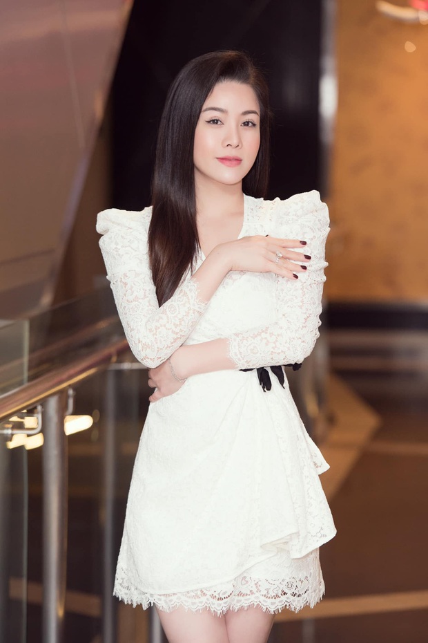 Hết được gọi là Xa Thi Mạn bản Việt, sao nữ này lại được ví như Châu Tấn, netizen ca thán cửa nào sánh vai? - Ảnh 2. Hết được gọi là Xa Thi Mạn bản Việt, sao nữ này lại được ví như Châu Tấn, netizen ca thán cửa nào sánh vai? - Ảnh 2.