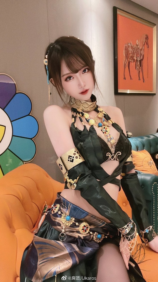 Cosplay nhân vật game cực sexy ngay trên sóng livestream, nữ streamer lập tức nhận donate tới tấp từ người xem - Ảnh 10.