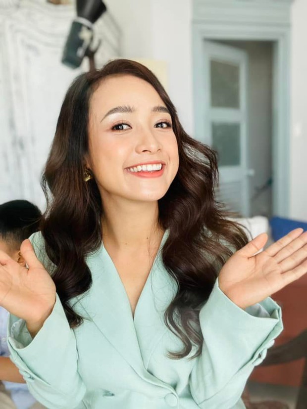 Lê Bê La lần đầu hé lộ cận dung mạo nhóc tỳ thứ 2, có 1 đặc điểm khiến dàn sao dậy sóng - Ảnh 5. Lê Bê La lần đầu hé lộ cận dung mạo nhóc tỳ thứ 2, có 1 đặc điểm khiến dàn sao dậy sóng - Ảnh 5.