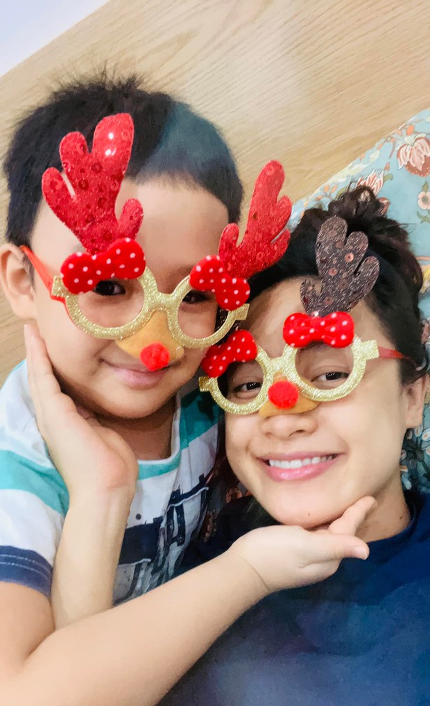 Lê Bê La lần đầu hé lộ cận dung mạo nhóc tỳ thứ 2, có 1 đặc điểm khiến dàn sao dậy sóng - Ảnh 4. Lê Bê La lần đầu hé lộ cận dung mạo nhóc tỳ thứ 2, có 1 đặc điểm khiến dàn sao dậy sóng - Ảnh 4.