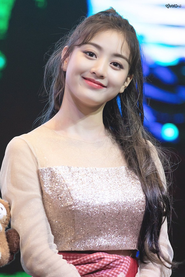Thành viên aespa vịt hoá thiên nga: Có nét lai giữa Jennie (BLACKPINK) và Jihyo (TWICE), không còn là lỗ hổng nhan sắc SM! - Ảnh 5. Thành viên aespa vịt hoá thiên nga: Có nét lai giữa Jennie (BLACKPINK) và Jihyo (TWICE), không còn là lỗ hổng nhan sắc SM! - Ảnh 5.
