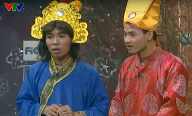 Gần 20 năm Táo Quân, ai còn nhớ cô Đẩu Công Lý từng mặc gì trong buổi chầu đầu tiên? - Ảnh 2. Gần 20 năm Táo Quân, ai còn nhớ cô Đẩu Công Lý từng mặc gì trong buổi chầu đầu tiên? - Ảnh 2.