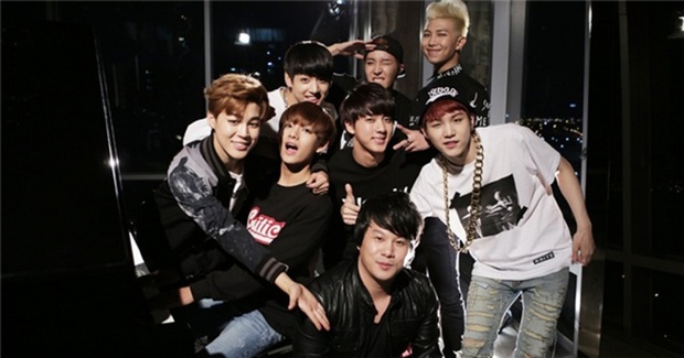 Một nhạc sĩ Việt từng sáng tác cho BTS lên truyền hình lý giải việc nhóm nổi tiếng toàn cầu - Ảnh 3. Một nhạc sĩ Việt từng sáng tác cho BTS lên truyền hình lý giải việc nhóm nổi tiếng toàn cầu - Ảnh 3.