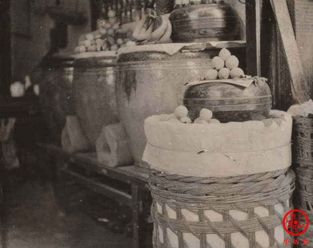 Bộ ảnh cuối thời Thanh: Cận cảnh quá trình thu hoạch băng mùa đông để làm máy lạnh cho Hoàng đế, công đoạn tỉ mỉ đến mức khó tin - Ảnh 9.