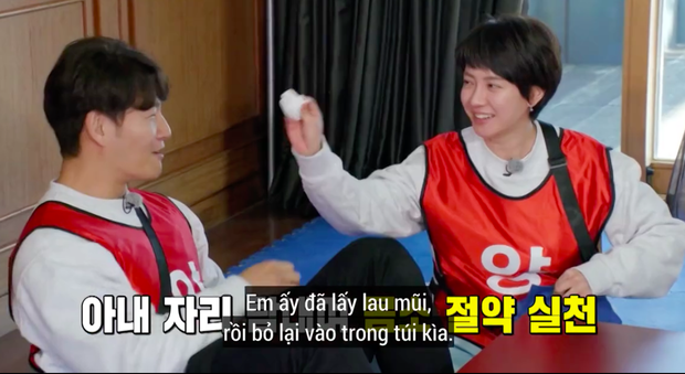 Song Ji Hyo chắc suất làm vợ Kim Jong Kook, nhìn hành động mới nhất trong Running Man là rõ! - Ảnh 6.