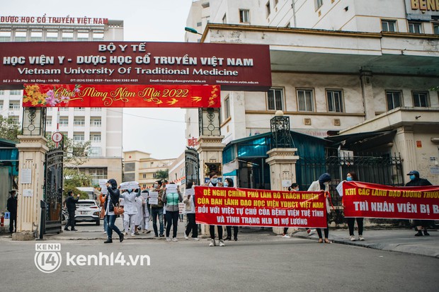 Báo cáo chi tiết vụ y bác sĩ Hà Nội cầu cứu vì bị nợ lương 8 tháng: Đề nghị Bộ Y tế tạm ứng 10,2 tỷ đồng để trả lương - Ảnh 2. Báo cáo chi tiết vụ y bác sĩ Hà Nội cầu cứu vì bị nợ lương 8 tháng: Đề nghị Bộ Y tế tạm ứng 10,2 tỷ đồng để trả lương - Ảnh 2.