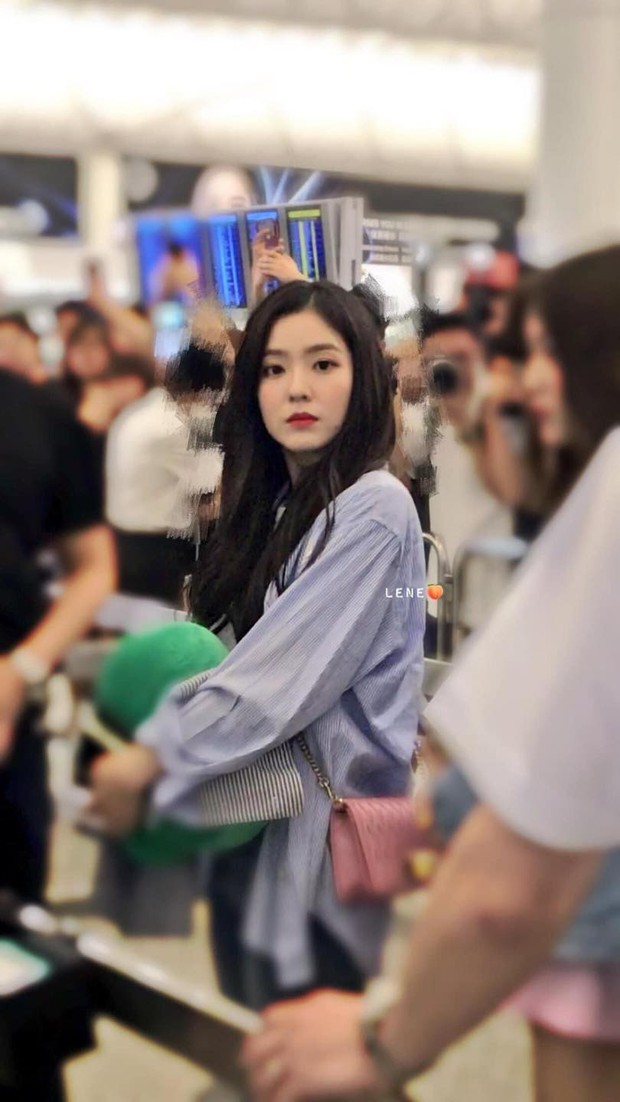 Team qua đường tóm gọn dàn nữ thần Kpop: Jisoo - Irene lên hàng thánh, body mlem của Jennie đọ không nổi Sulli đẹp huyền thoại - Ảnh 7. Team qua đường tóm gọn dàn nữ thần Kpop: Jisoo - Irene lên hàng thánh, body mlem của Jennie đọ không nổi Sulli đẹp huyền thoại - Ảnh 7.