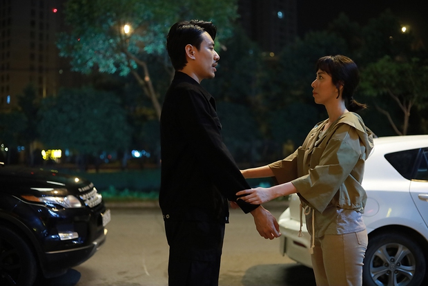 Kiều Minh Tuấn bị giang hồ đánh văng não, lại còn hôn say đắm Thu Trang, chuyện gì đây? - Ảnh 3. Kiều Minh Tuấn bị giang hồ đánh văng não, lại còn hôn say đắm Thu Trang, chuyện gì đây? - Ảnh 3.