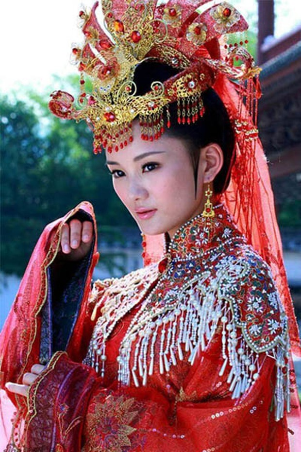Có mấy chị gái phim Trung quấn sương sa hạt lựu xấu hơn Cúc Tịnh Y gấp vạn lần: Cô cuối đóng tiên nữ mà cứ ngỡ... yêu tinh! - Ảnh 4. Có mấy chị gái phim Trung quấn sương sa hạt lựu xấu hơn Cúc Tịnh Y gấp vạn lần: Cô cuối đóng tiên nữ mà cứ ngỡ... yêu tinh! - Ảnh 4.