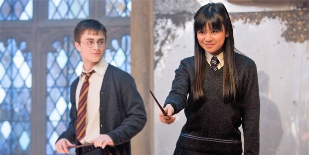 8 chi tiết ở Harry Potter tập 5 tưởng bình thường, té ra có ý nghĩa không tưởng: Thương nhất là một điểm trong quần áo của nàng Ginny! - Ảnh 8.