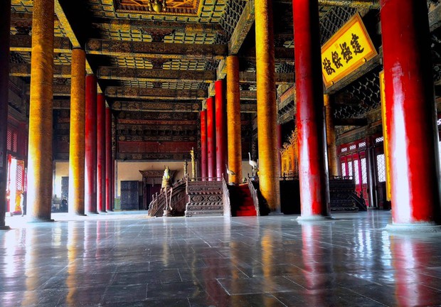 Sàn gạch trong Tử Cấm Thành bị hỏng, chuyên gia tới tu sửa mới phát hiện bí mật kinh ngạc: Trái tim hoàng đế quả thật tàn nhẫn! - Ảnh 4. Sàn gạch trong Tử Cấm Thành bị hỏng, chuyên gia tới tu sửa mới phát hiện bí mật kinh ngạc: Trái tim hoàng đế quả thật tàn nhẫn! - Ảnh 4.