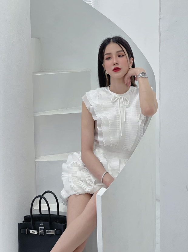 Được fan bênh vực, rủ đi đánh tiểu nhân, Diệp Lâm Anh trả lời ra sao? - Ảnh 4. Được fan bênh vực, rủ đi đánh tiểu nhân, Diệp Lâm Anh trả lời ra sao? - Ảnh 4.