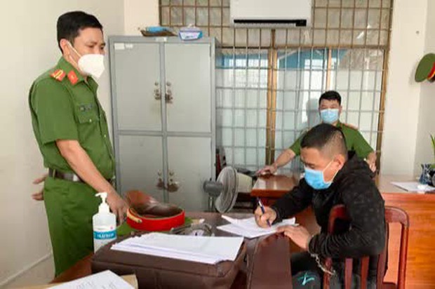 Ở lại chơi khiến 36 hộ phải cách ly, nam thanh niên bị khởi tố - Ảnh 1. Ở lại chơi khiến 36 hộ phải cách ly, nam thanh niên bị khởi tố - Ảnh 1.