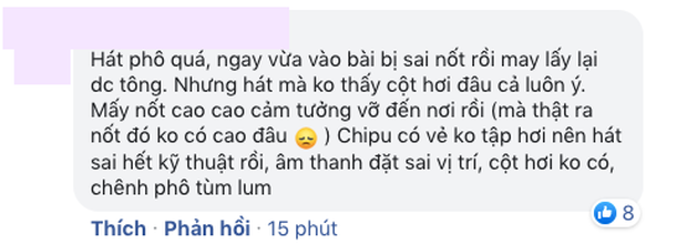 Netizen tranh cãi màn hát live của Chi Pu sau khi du học Mỹ: Người khen tiến bộ, kẻ chê chênh phô tùm lum - Ảnh 4. Netizen tranh cãi màn hát live của Chi Pu sau khi du học Mỹ: Người khen tiến bộ, kẻ chê chênh phô tùm lum - Ảnh 4.