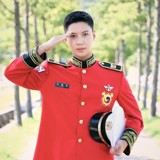 Đồng đội tiết lộ Taemin (SHINee) phải uống 8 loại thuốc trầm cảm, làm sáng tỏ nghi vấn nam idol bị bắt nạt trong quân ngũ - Ảnh 3. Đồng đội tiết lộ Taemin (SHINee) phải uống 8 loại thuốc trầm cảm, làm sáng tỏ nghi vấn nam idol bị bắt nạt trong quân ngũ - Ảnh 3.