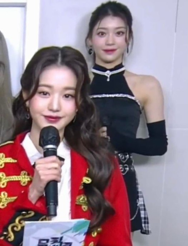Wonyoung (IVE) liệu có lép vế khi chung khung hình với mỹ nhân xinh đẹp nhất nhóm nữ show Mnet? - Ảnh 3. Wonyoung (IVE) liệu có lép vế khi chung khung hình với mỹ nhân xinh đẹp nhất nhóm nữ show Mnet? - Ảnh 3.