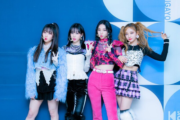 Girlgroup chia line thế nào là ổn nhất: Jennie cân luôn Jisoo (BLACKPINK) làm main vocal, Momo (TWICE) nhảy thôi đừng hát? - Ảnh 26. Girlgroup chia line thế nào là ổn nhất: Jennie cân luôn Jisoo (BLACKPINK) làm main vocal, Momo (TWICE) nhảy thôi đừng hát? - Ảnh 26.