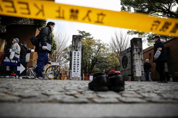 Nam sinh cầm dao chém 3 người ngay trước kỳ thi đại học, lời khai khiến nhiều người phải suy ngẫm về chuyện thi cử ở Nhật Bản