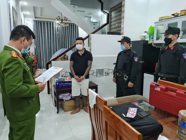 Phá đường dây cá độ bóng đá hơn 500 tỉ đồng - Ảnh 1. Phá đường dây cá độ bóng đá hơn 500 tỉ đồng - Ảnh 1.