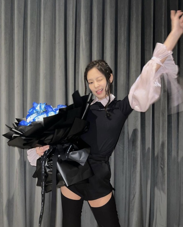 Diện quần què sang xịn chuẩn đẳng cấp công chúa nhà YG, chị em cứ học theo Kim Jennie kiểu gì style cũng thăng hạng - Ảnh 2.