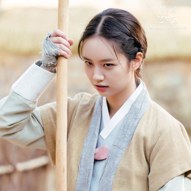 4 diễn viên Hàn tụt dốc không phanh vì dính toàn phim xịt: Song Hye Kyo không cẩn thận là hết thời tới nơi! - Ảnh 6. 4 diễn viên Hàn tụt dốc không phanh vì dính toàn phim xịt: Song Hye Kyo không cẩn thận là hết thời tới nơi! - Ảnh 6.