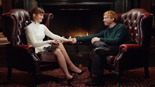 Mối quan hệ tay 3 hot nhất Harry Potter: Emma crush Tom như điếu đổ, ai dè Ron bất ngờ thổ lộ tình cảm sau 20 năm? - Ảnh 10. Mối quan hệ tay 3 hot nhất Harry Potter: Emma crush Tom như điếu đổ, ai dè Ron bất ngờ thổ lộ tình cảm sau 20 năm? - Ảnh 10.