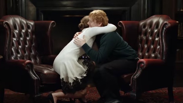 Mối quan hệ tay 3 hot nhất Harry Potter: Emma crush Tom như điếu đổ, ai dè Ron bất ngờ thổ lộ tình cảm sau 20 năm? - Ảnh 11.