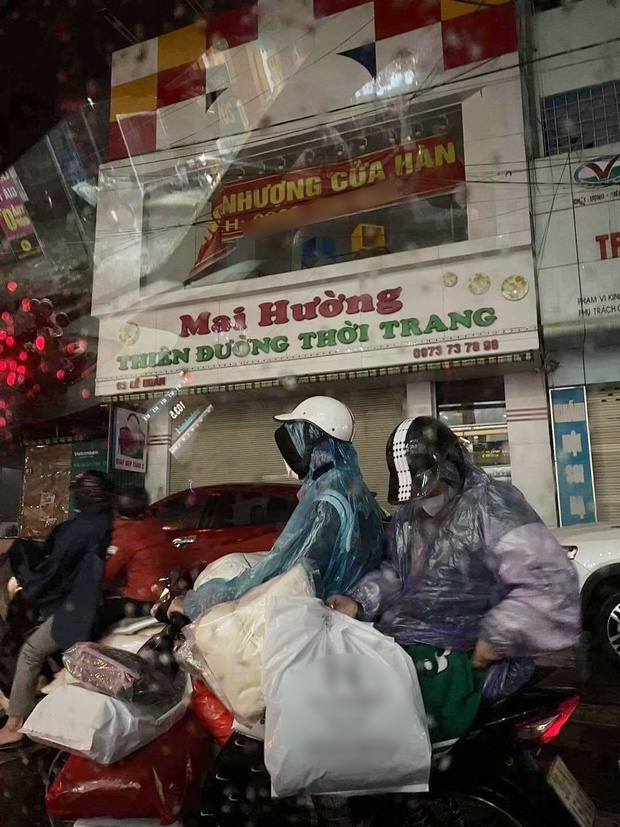 Sau vụ đánh đập, làm nhục nữ sinh ở Thanh Hóa, shop thời trang Mai Hường đã đóng cửa, treo biển thông báo nhượng cửa hàng - Ảnh 3.