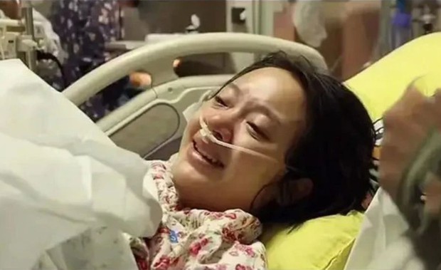 Nữ diễn viên đình đám bị băng huyết sau khi sinh, con trai nguy kịch vì nhiễm trùng phổi - Ảnh 3.