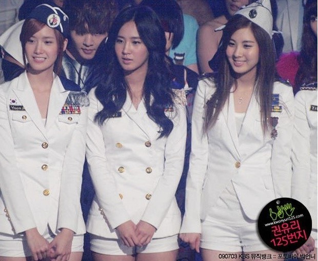 Tam giác visual của SNSD đẳng cấp mãi mận, Wonyoung bất ngờ được réo gọi nhưng lại bị ném đá? - Ảnh 5. Tam giác visual của SNSD đẳng cấp mãi mận, Wonyoung bất ngờ được réo gọi nhưng lại bị ném đá? - Ảnh 5.