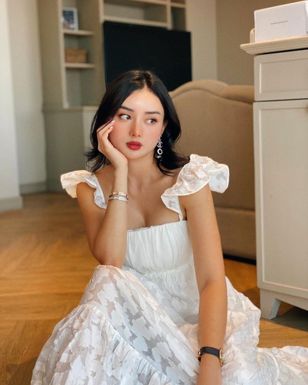 Cô gái An Giang lấy chồng tỷ phú sau loạt ca mổ thay đổi diện mạo: Chồng may mắn lắm mới lấy được mình vì.... - Ảnh 1. Cô gái An Giang lấy chồng tỷ phú sau loạt ca mổ thay đổi diện mạo: Chồng may mắn lắm mới lấy được mình vì.... - Ảnh 1.