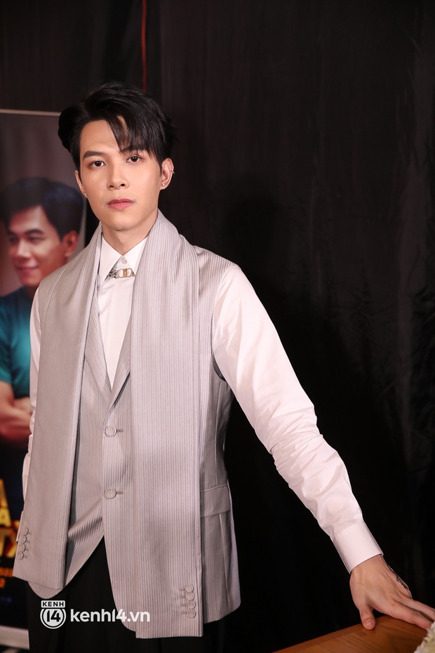 Anh Tú xuất hiện với visual nét căng nhưng bị soi chi tiết ngày lên xe hoa với Diệu Nhi sắp đến gần? - Ảnh 5. Anh Tú xuất hiện với visual nét căng nhưng bị soi chi tiết ngày lên xe hoa với Diệu Nhi sắp đến gần? - Ảnh 5.