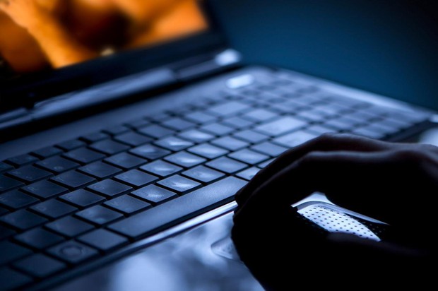 Học sinh lén vừa học online vừa xem phim sex, cô giáo phát hiện làm 1 hành động khiến trò sợ xanh mặt - Ảnh 2. Học sinh lén vừa học online vừa xem phim sex, cô giáo phát hiện làm 1 hành động khiến trò sợ xanh mặt - Ảnh 2.
