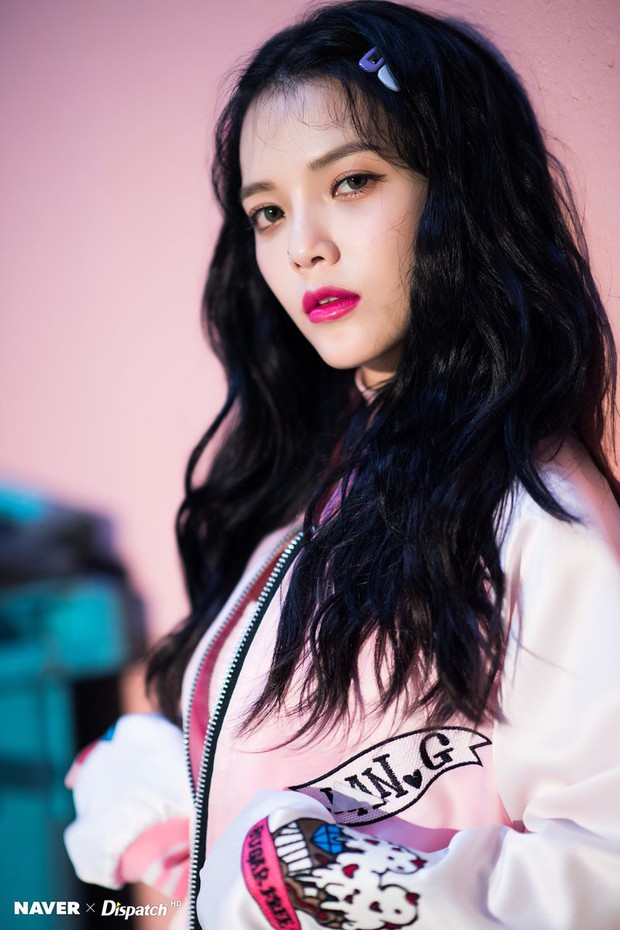 Ngoài 2 cô idol này thì Kpop làm gì có nữ rapper: Jennie và Lisa (BLACKPINK) bít cửa, cả 1 hội rapper đình đám chỉ toàn đọc thơ và hát bolero? - Ảnh 11. Ngoài 2 cô idol này thì Kpop làm gì có nữ rapper: Jennie và Lisa (BLACKPINK) bít cửa, cả 1 hội rapper đình đám chỉ toàn đọc thơ và hát bolero? - Ảnh 11.
